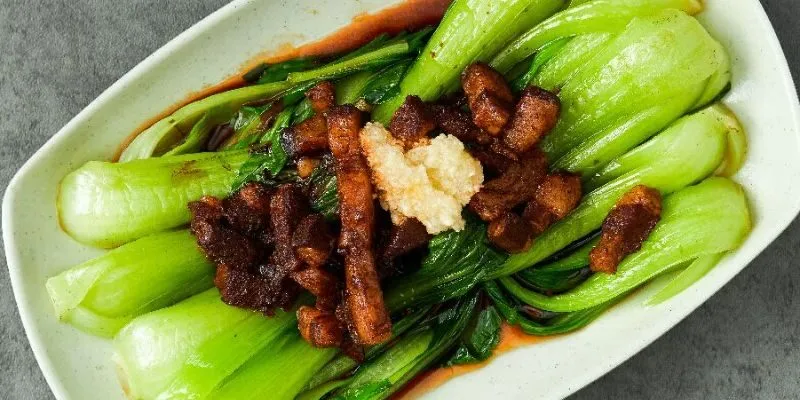 bento thịt ba chỉ hạt lựu kho